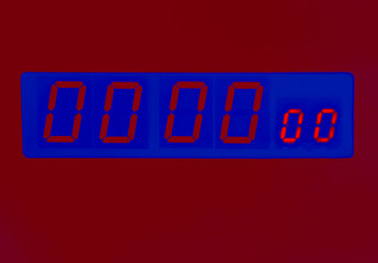 the digits zero on the indicator screen