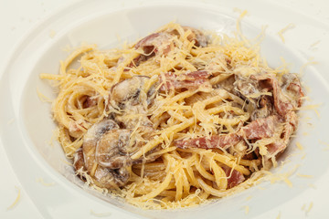 Pasta with mushroom and bacon