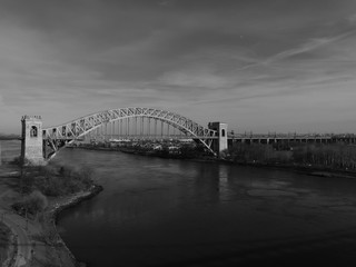 Obraz premium Hell Gate Bridge