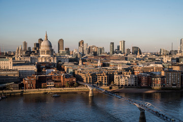 Fototapeta premium panoramic view of thames river and urban london