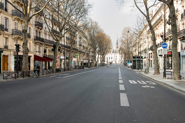 Fototapeta na wymiar quai de Seine vide à Paris