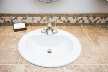 Fototapeta premium Clean white bathroom vanity sink