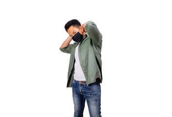 An Asian short hair man wears black mask.