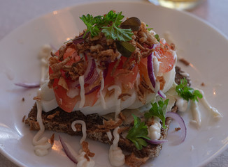 smorrebrod healthy sandwitch made with r and e bread