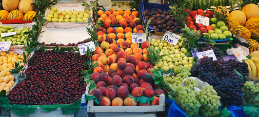 Fruit market in Istanbul