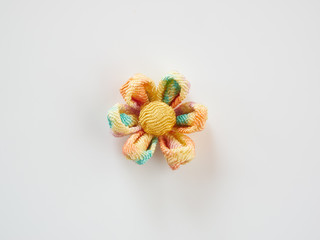 つまみ細工の花