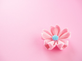 つまみ細工の花