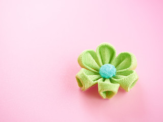 つまみ細工の花