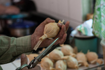 preparing a cake