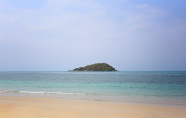 Fototapeta premium Island in the sea and bright sky.