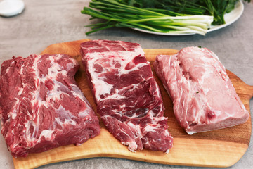 A slice of sirloin sitting on top of a table