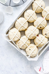 Unbaked cross buns 