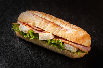 ハムとチーズのサンドイッチ　 ham and cheese sandwich 