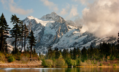 Fototapeta na wymiar Mount Baker scenic landscape