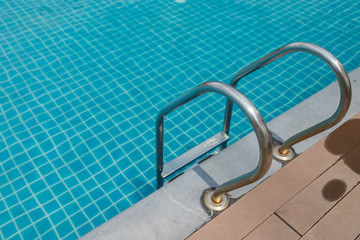 Obraz premium Swimming pool stairs in the hotel