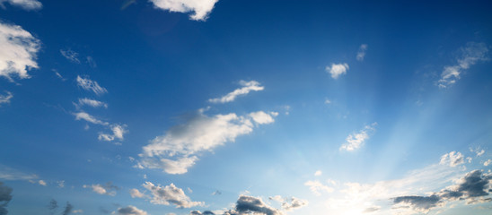 綺麗な青空と雲