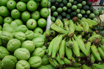 Fruits de couleur verte
