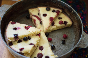 easy homemade pie with berries