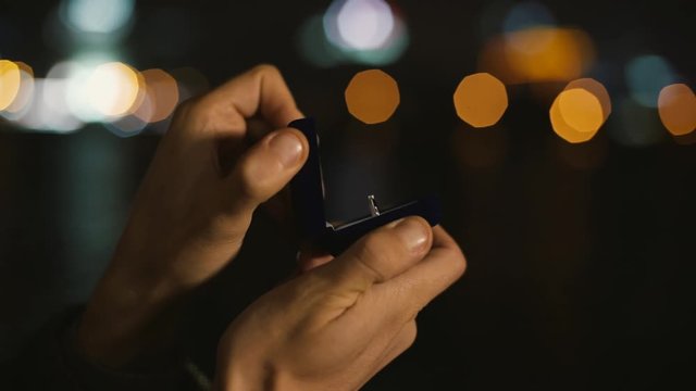guy give a ring to his girlfriend gift marriage be my wife