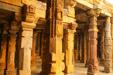 DELHI PHOTOS 
Qutub minar