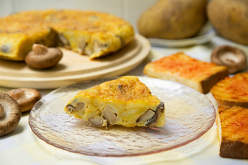 Shiitake and potatoes Spanish omelet