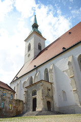 Obraz premium BRATISLAVA, SLOVAKIA - MAY 9, 2019: Street view in downtown