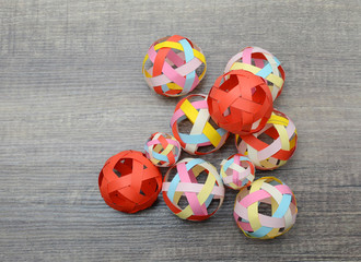A modular origami balls