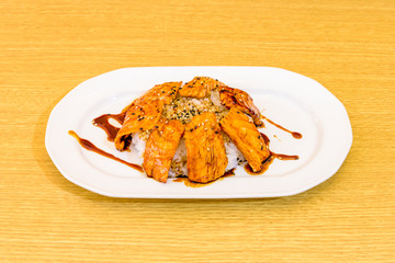 white rice with salmon donburi
