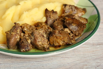 Fried chicken livers and mashed potatoes
