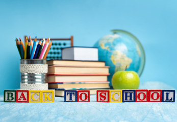 Obraz premium Back to School note and education abstract with copy space