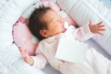 Obraz na płótnie Canvas Newborn baby