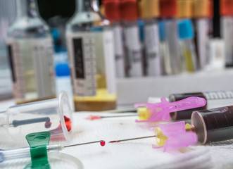 Aerobic and anaerobic blood culture sampling in a hospital, Spain