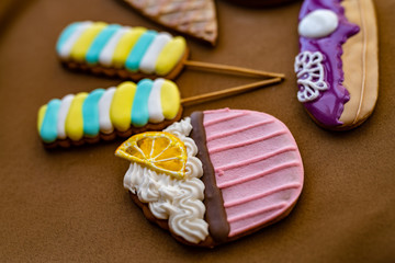 gingerbread different shapes