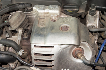 Protection of the exhaust manifold of the car