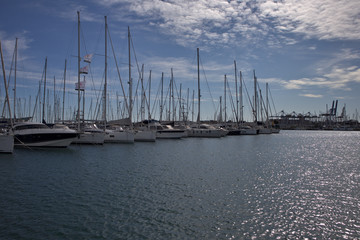 Fototapeta na wymiar Pleasure boats moored in the port of Valencia