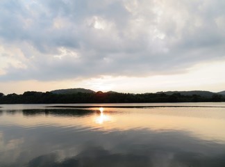 日本の田舎の風景　7月　川辺の夕景　