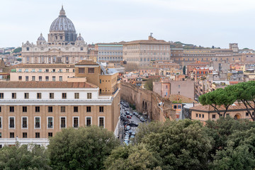 Obraz premium Panoramic view of Rome from above, Italy. Cityscape of Rome with St Peter's Basilica in Vatican City.