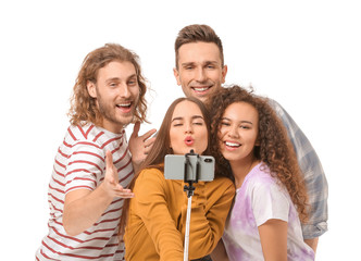 Fototapeta premium Przyjaciele przy selfie na białym tle