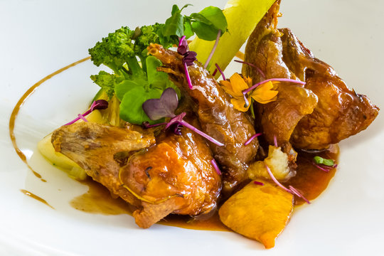 R&ocirc;ti de pintade 