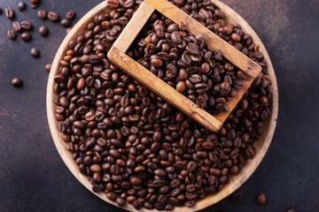Roasted coffee beans