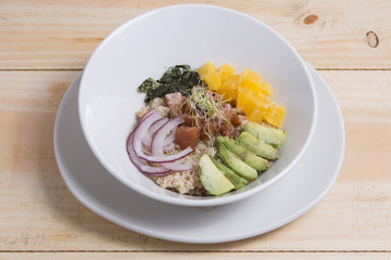 Poke bowl with tuna, avocado and quinoa
