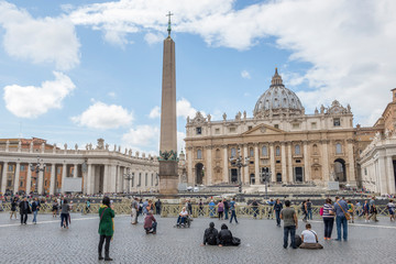 Obraz premium Rzym / Włochy 10.02.2015 Papieska bazylika św. Piotra w Watykanie