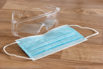 Protective medical mask and glasses