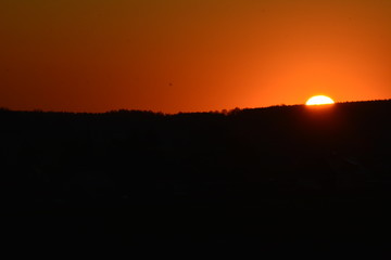 Fototapeta premium Sonnenaufgang im Feld