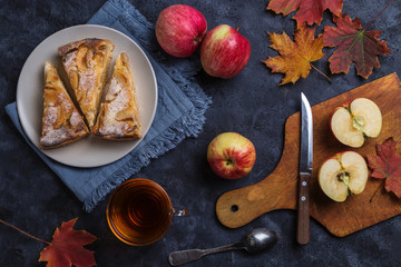 Image with apple pie.