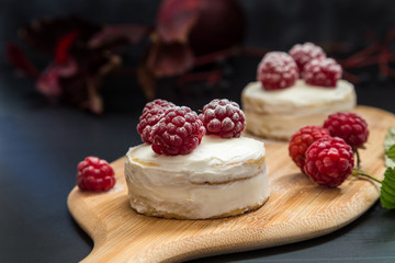 Image with cakes.