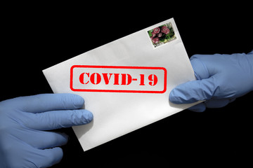 Przesyłki pocztowe mogą rozprzestrzeniać Koronawirusa a rękawice ochronne mogą temu zapobiec...