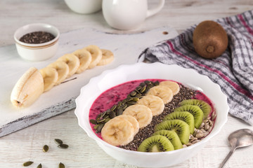 Image with smoothie Bowl.
