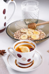 oatmeal with banana and honey