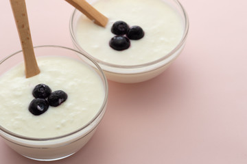 Yogurt with blueberries